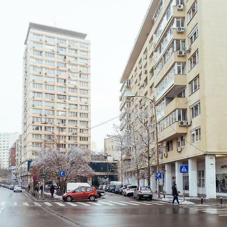 Parkview Apartment - Spectacular View & 2 Bedrooms Bukares Bagian luar foto