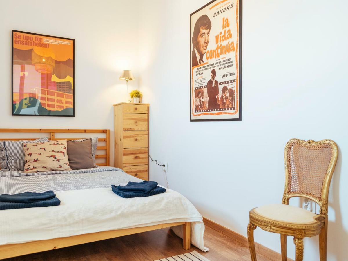 Parkview Apartment - Spectacular View & 2 Bedrooms Bukares Bagian luar foto