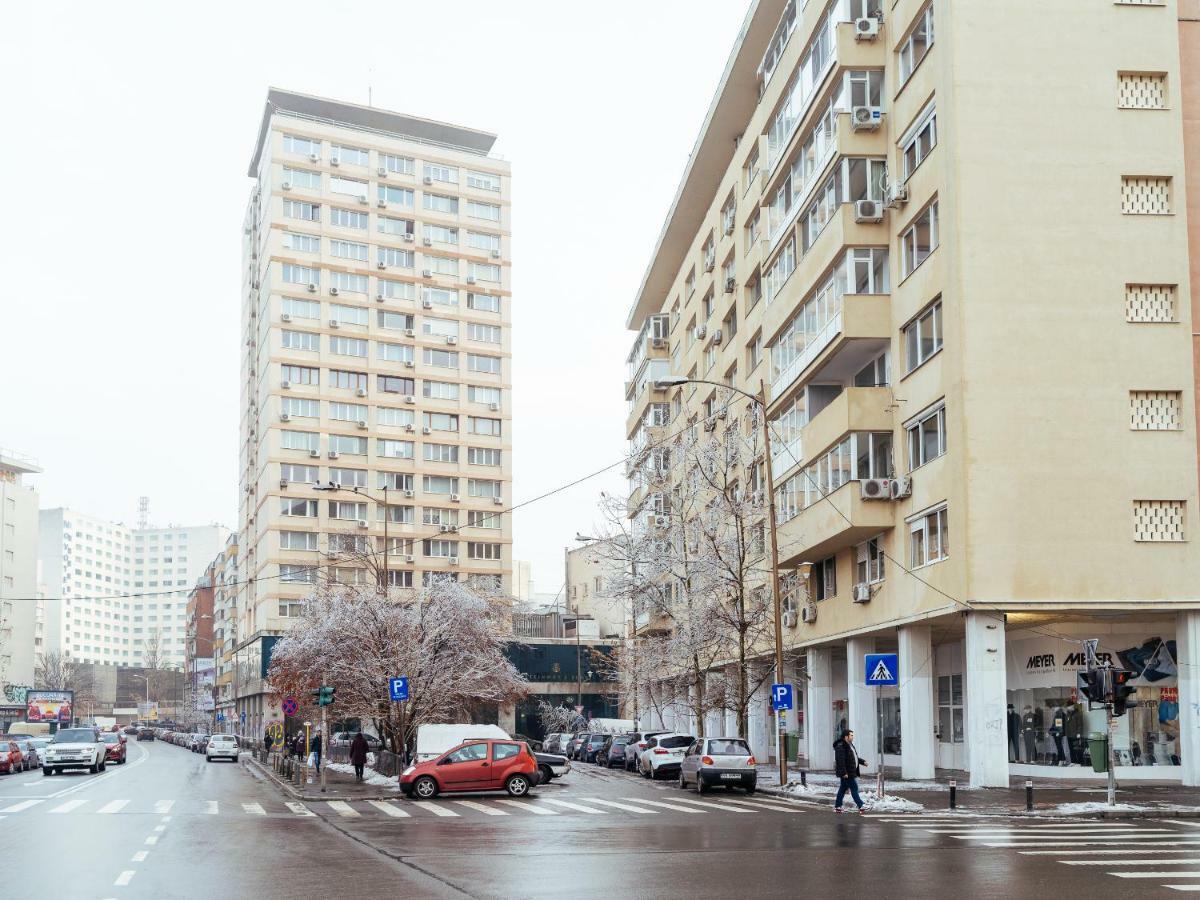 Parkview Apartment - Spectacular View & 2 Bedrooms Bukares Bagian luar foto